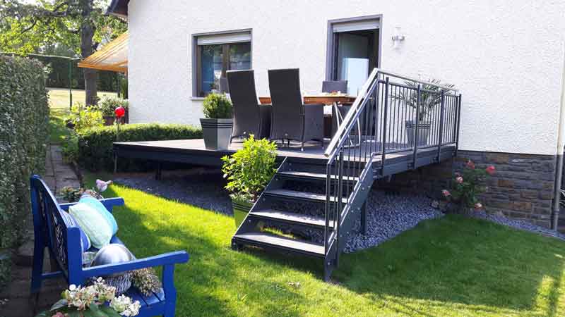 Terrasse und Garten